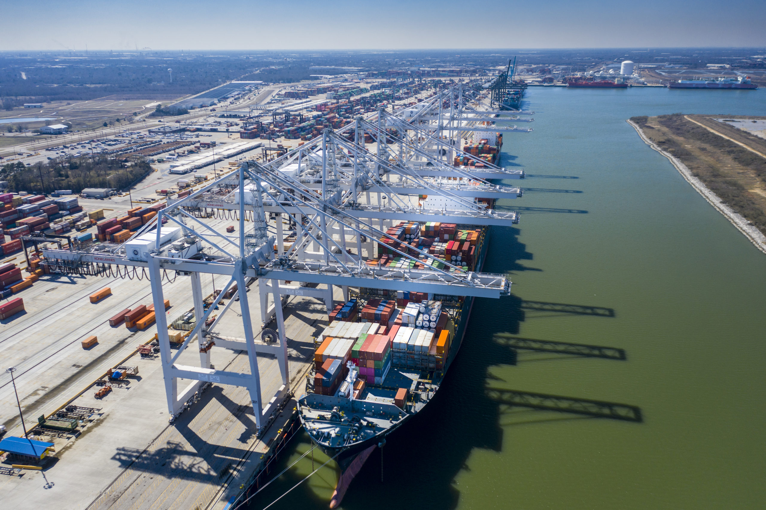 Houston Terminal - Leading Petrochemical and Container Handling Facility in the USA